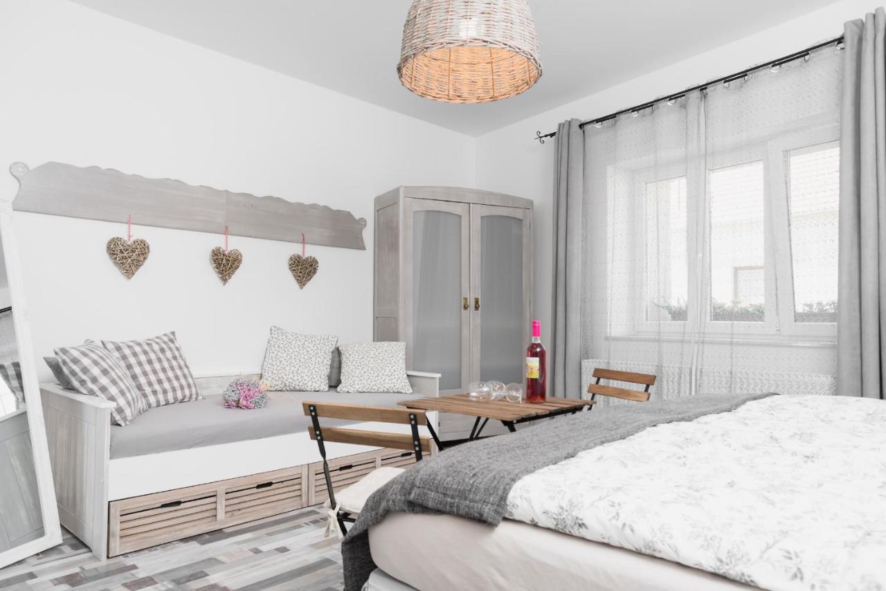 Madarlatta Vendeghaz Otel Fertőrákos Dış mekan fotoğraf