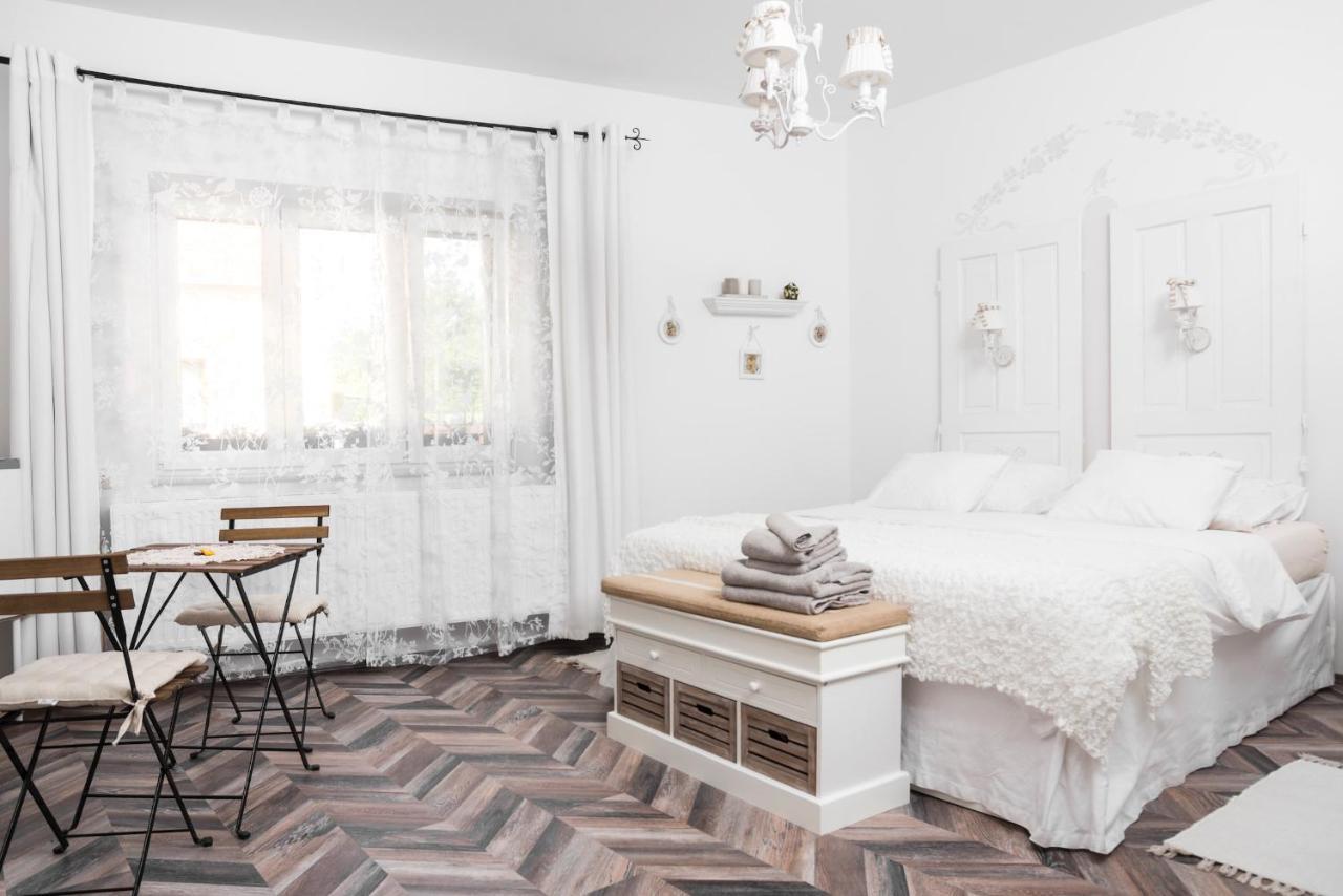 Madarlatta Vendeghaz Otel Fertőrákos Dış mekan fotoğraf